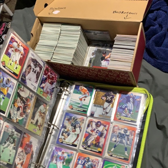 Sports trading cards - Picture 4 of 4